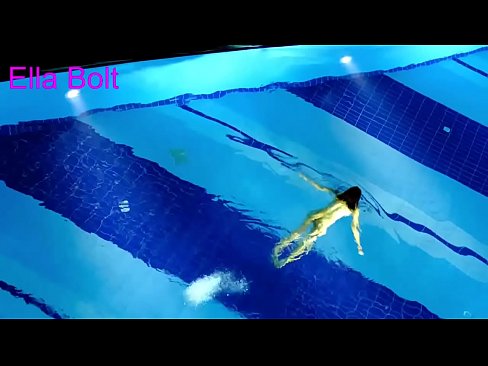 ❤️ Ma nistax nieqaf nara, blonda żagħżugħa maqbuda tgħum nuda fil-pool tar-resort ELLA BOLT Video tal-ħakk f'mt.sexafinkarasskaz.ru ❌