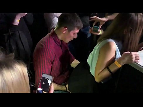 ❤️ Sess reali f'nightclub Russu. Tfajla Russa ta’ 18-il sena fl-anus u l-vaġina fucked f’nightclub Video tal-ħakk f'mt.sexafinkarasskaz.ru ❌